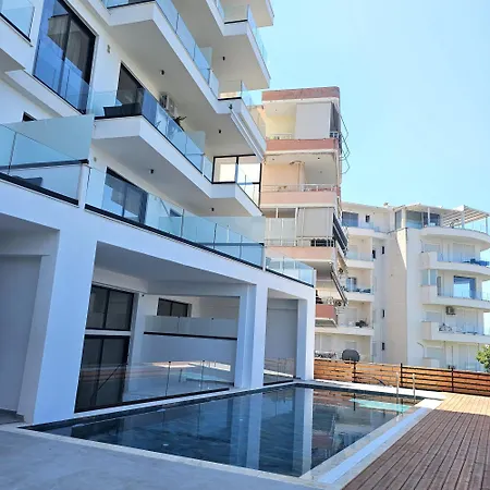 Cosy Sea View Sarandë